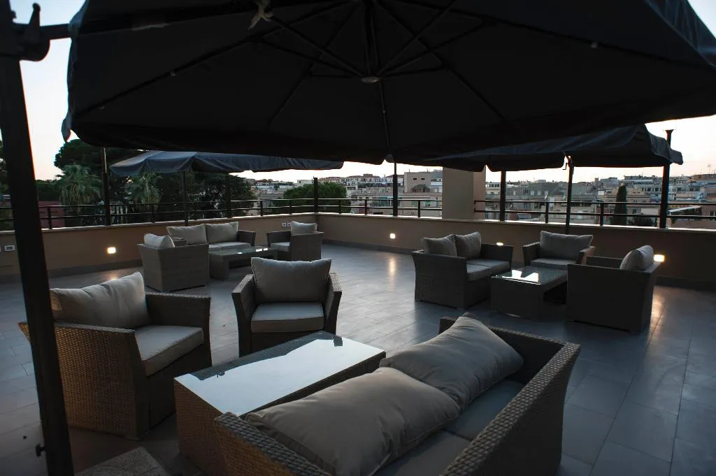Terrace, Casa per Ferie Checkin Villa Angelina, Rome