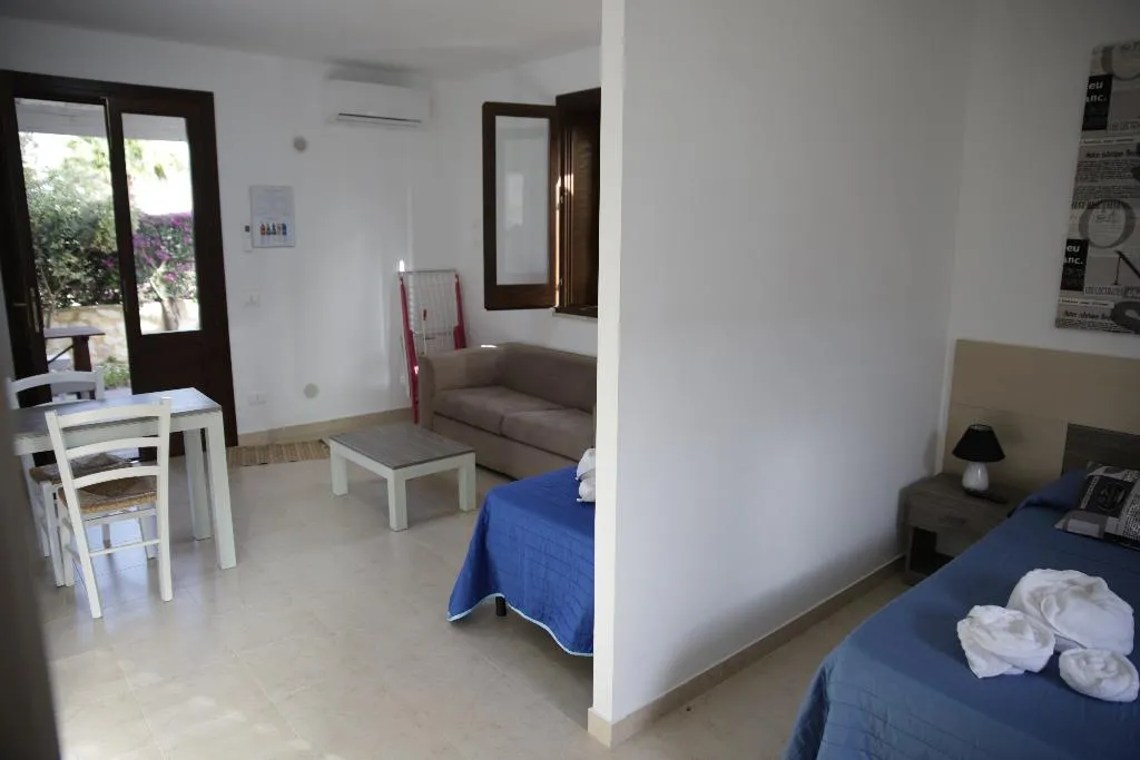 DOUBLE DELUXE GARDEN VIEW Room, Oasi Guzzetta Hotel e Case Vacanze, Palermo