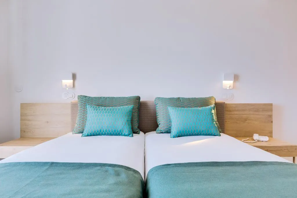 TRIPLE STANDARD Room, Sol e Mar Adults Only, Algarve