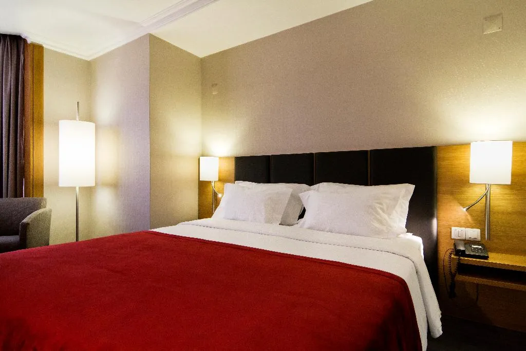 Double or Twin STANDARD Room, SANA Reno, Lisbon