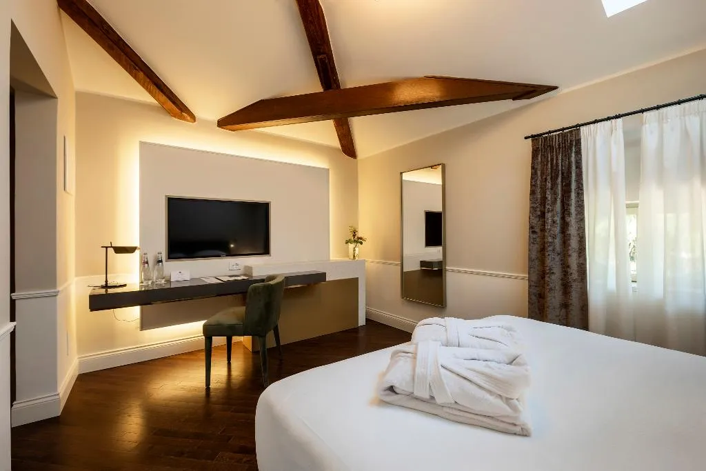 Room, Villa Soligo - Small Luxury Hotels of the World, Venice