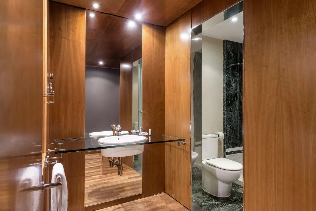 TWIN SUPERIOR Room, AC Madrid Aitana, Madrid