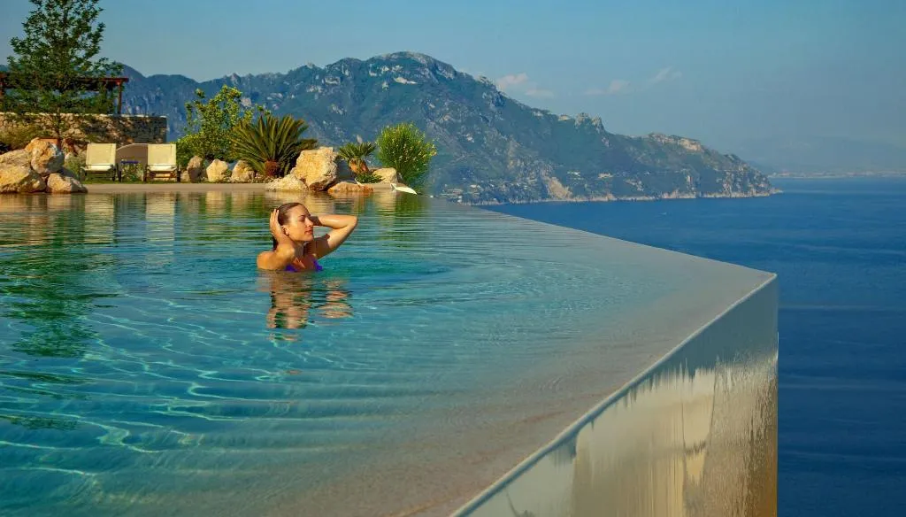 Sports and Entertainment, Monastero Santa Rosa Hotel & Spa, Naples