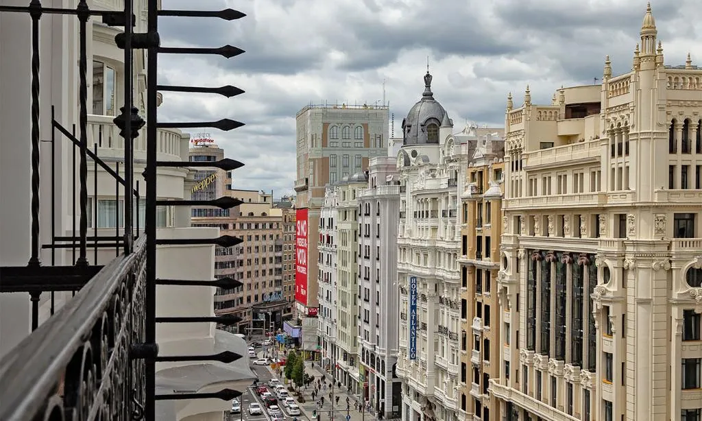 DOUBLE DELUXE Room, Pestana CR7 Gran Via, Madrid