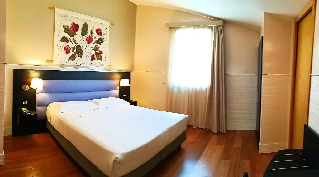 DOUBLE DELUXE WITH JACUZZI Room, Hotel Aphrodite, Rome