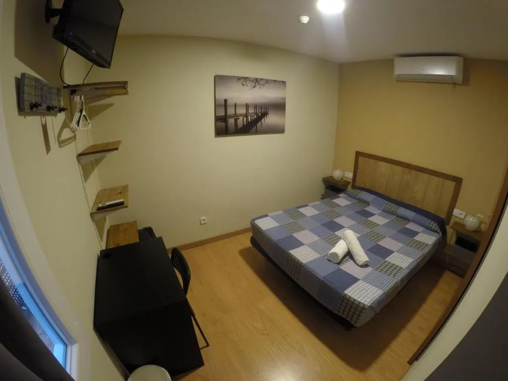 Room, L'Hostalet d'Arenys de Mar, Barcelona