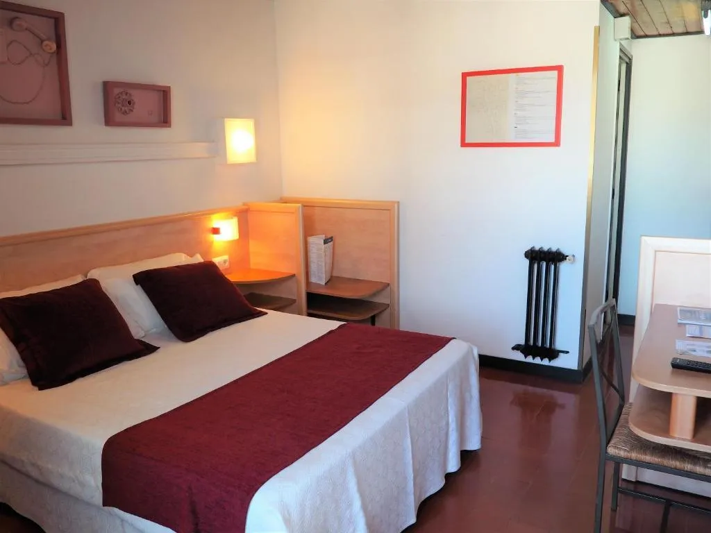 SINGLE STANDARD Room, Xaine Park, Costa Brava