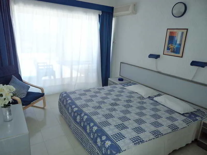 Room, Christiana Aparthotel, Rhodes