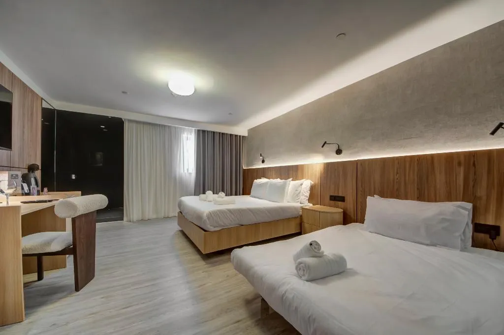 TRIPLE PREMIUM SUPERIOR Room, Noru Hotel, Malta