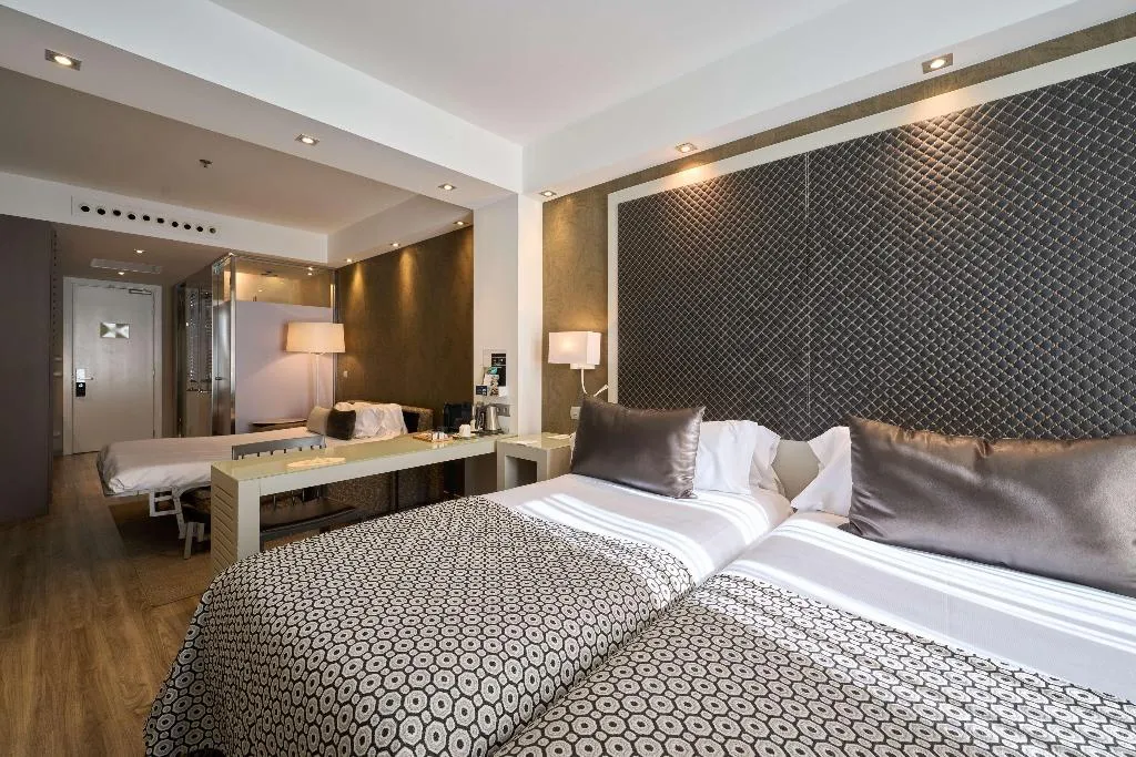 Room, Catalonia Square, Barcelona