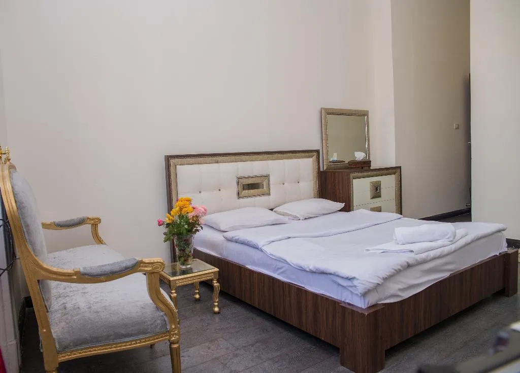 Room, Grand Royal Cairo, Cairo