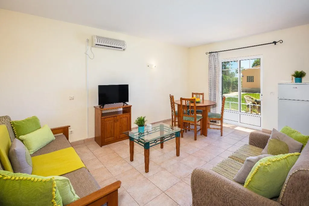 APARTMENT ONE BEDROOM Room, Apartamentos Monte dos Avós, Albufeira, Algarve