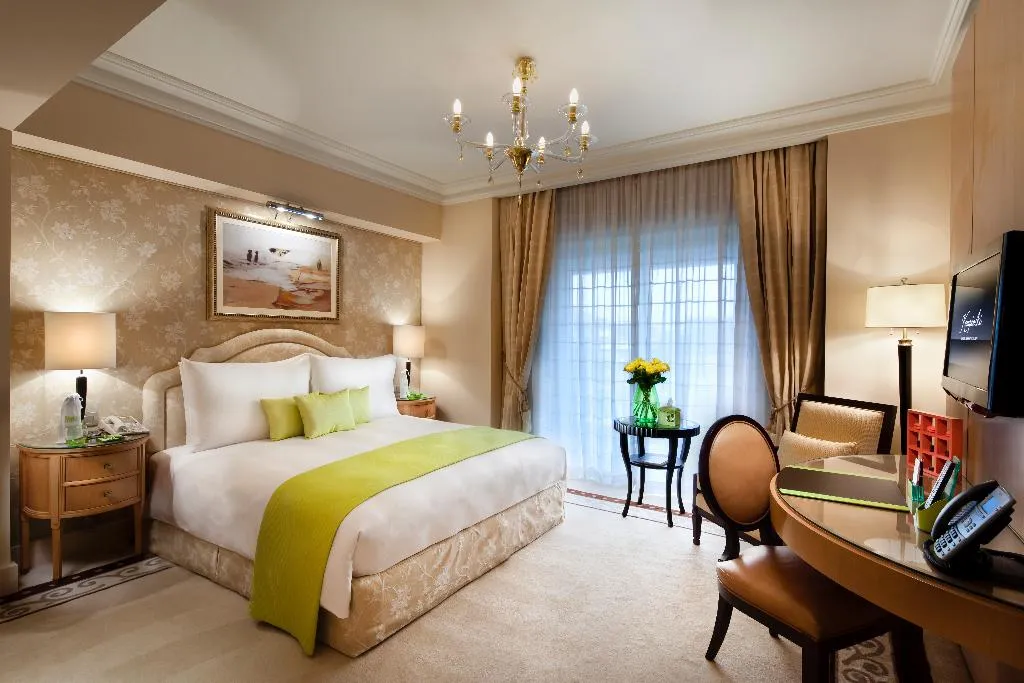 SINGLE DELUXE Room, Kempinski Nile Hotel Garden City Cairo, Cairo