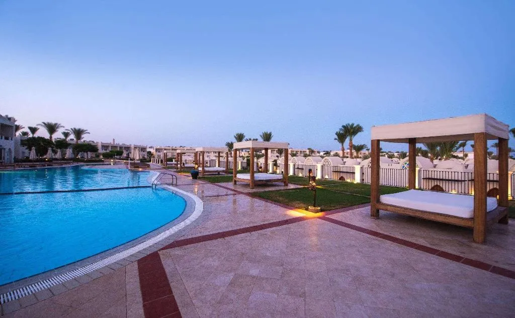 Pool, Reef Oasis Beach Resort, Red Sea Riviera