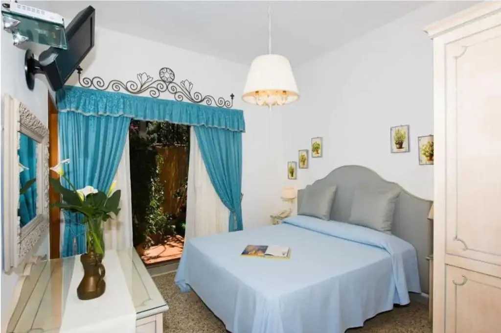 Room, Hotel Pellegrino, Naples