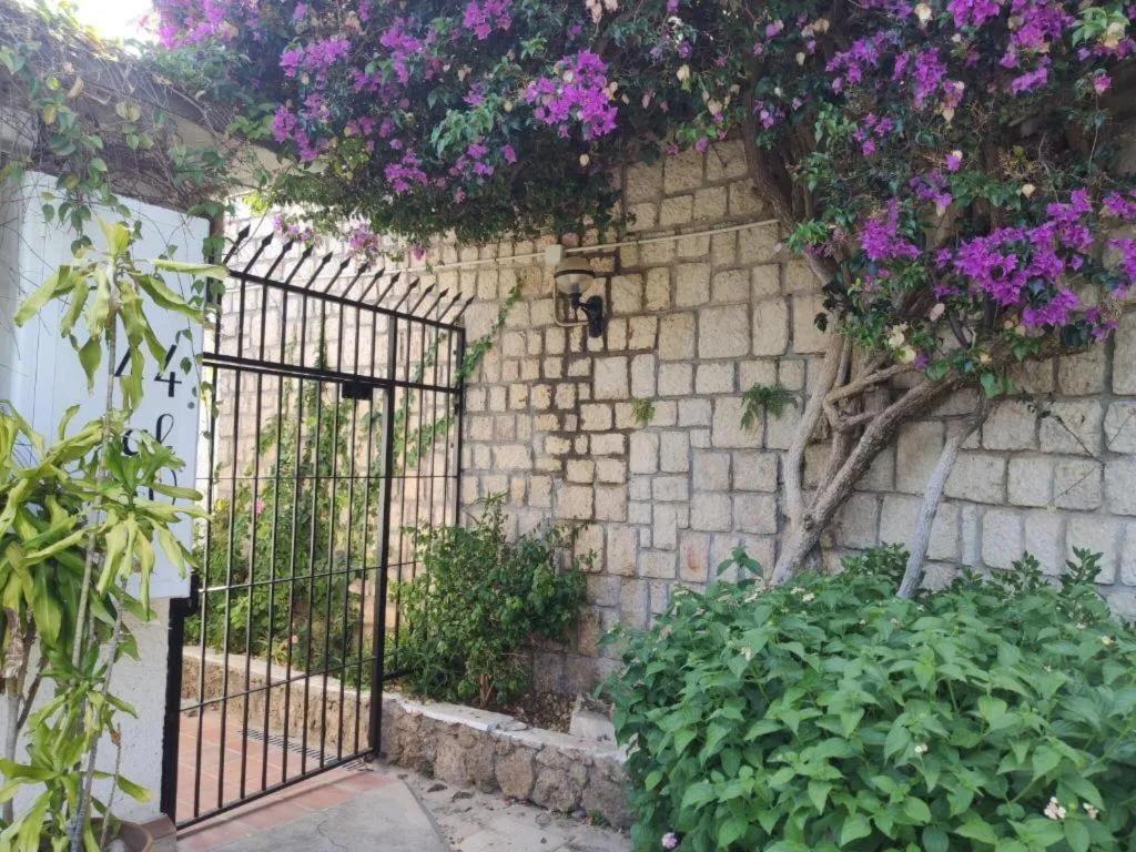 General view, Apartamentos Torre de la roca, Costa Del Sol