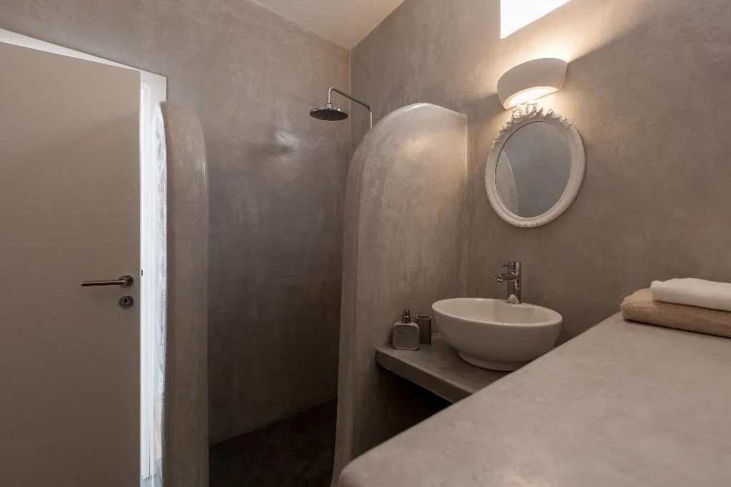 Room, Katharos Pool Villas, Santorini