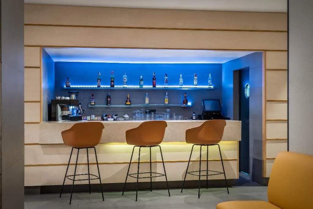 Bar, Petit Palace Trencadis, Barcelona