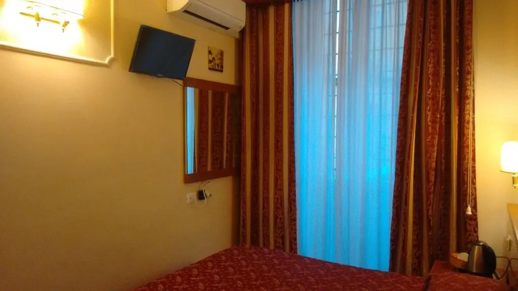Room, A Casa Di Mei, Naples