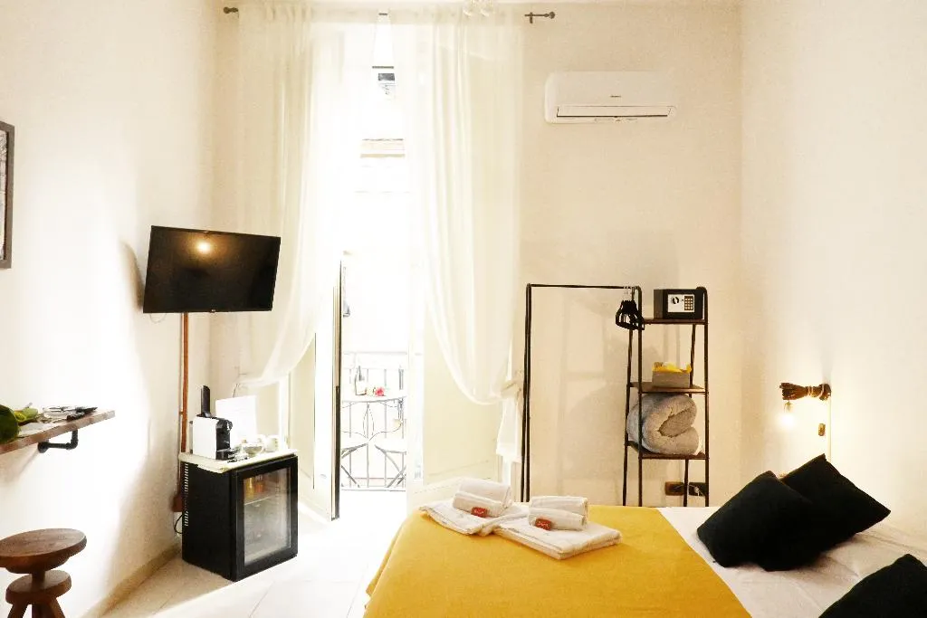 DOUBLE STANDARD Room, Napoli Cityscape, Naples