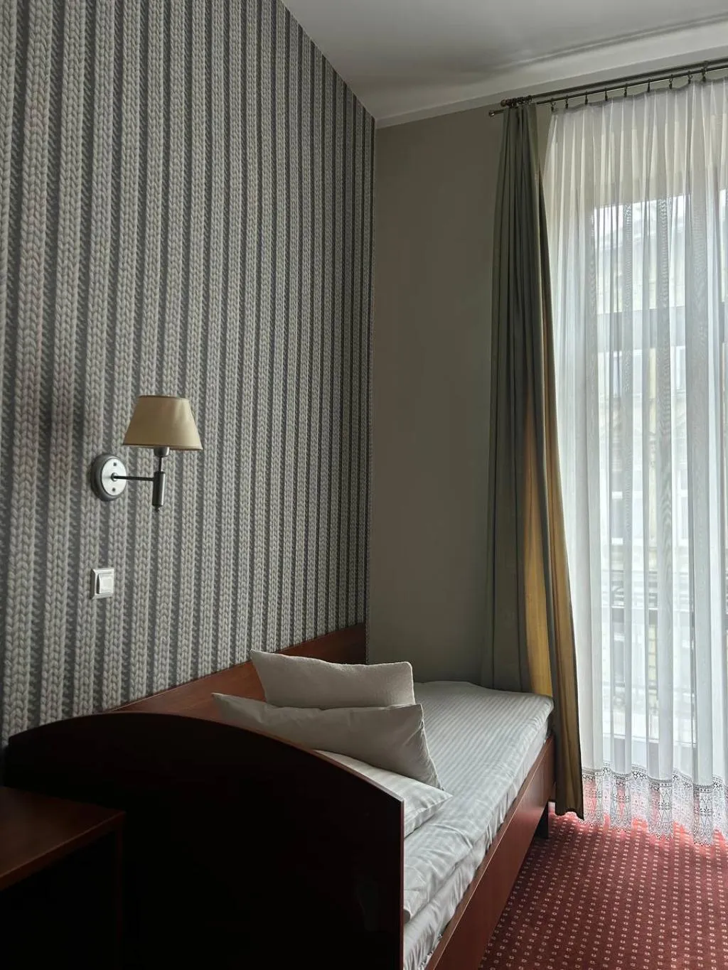 Room, Aneks Kazimierz, Krakow