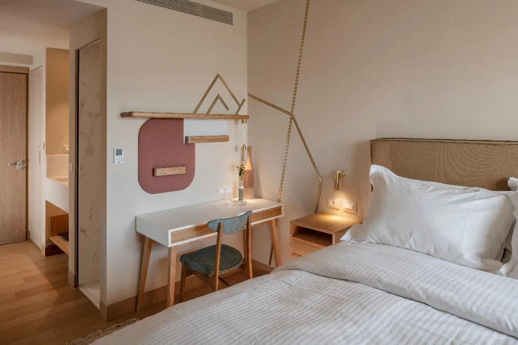 DOUBLE SUPERIOR WITH VIEWS Room, Coco-Mat Athens BC, Athens