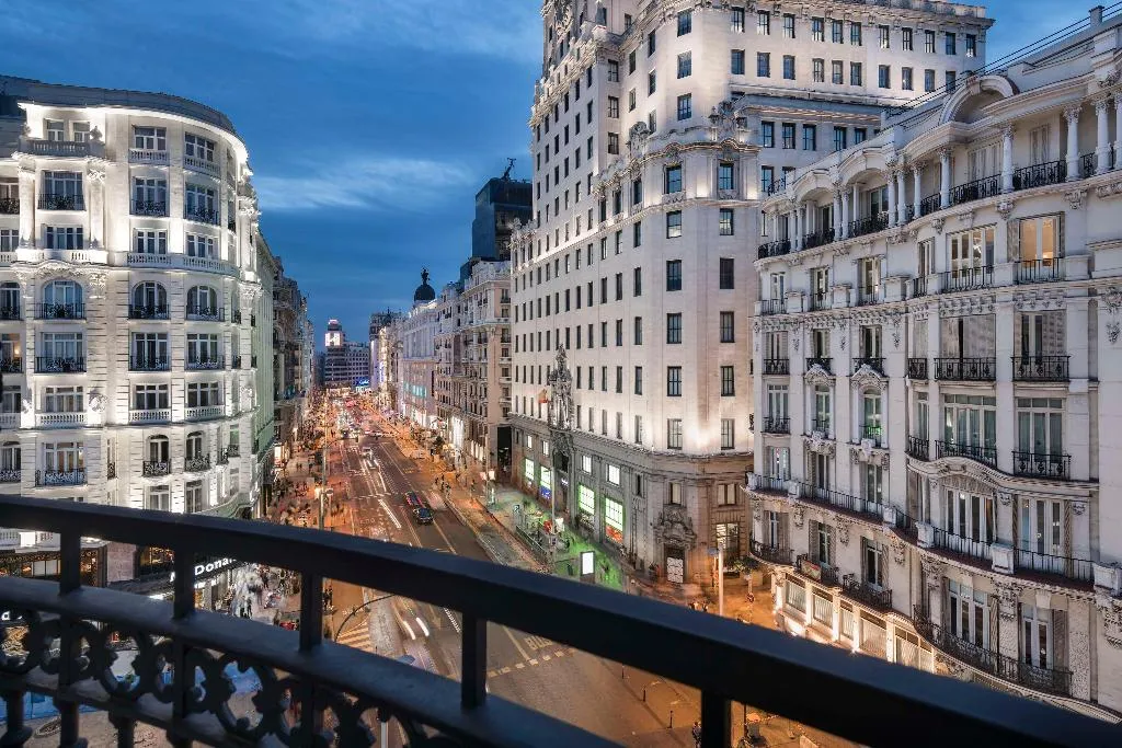 Room, NH Collection Madrid Gran Vía, Madrid
