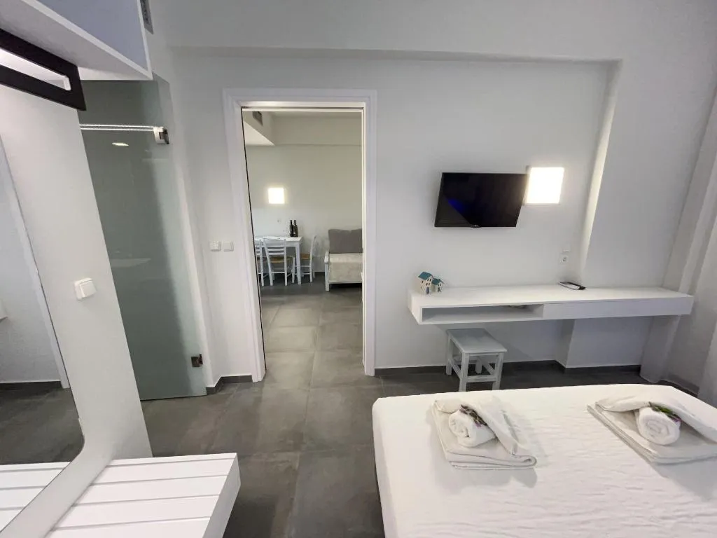 Room, Niriides Hotel, Crete
