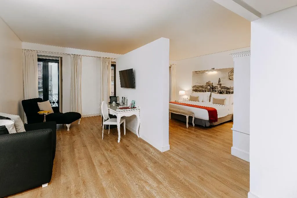 JUNIOR SUITE STANDARD Room, 138 Liberdade Hotel, Lisbon