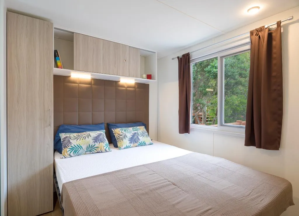 MOBILE HOME THREE BEDROOMS ONE BATHROOM Room, Camping Village Laguna Blu, Alghero
