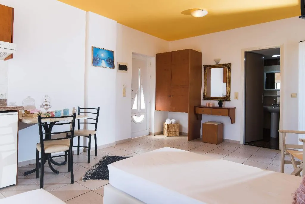 STUDIO SIDE SEA VIEW Room, Yiannis Manos, Crete
