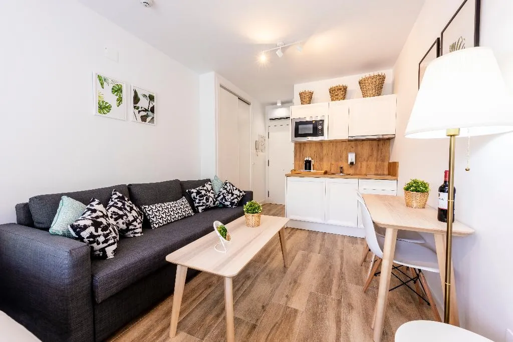 STUDIO CAPACITY 3 Room, Apartamentos Toboso Plaza, Costa Del Sol