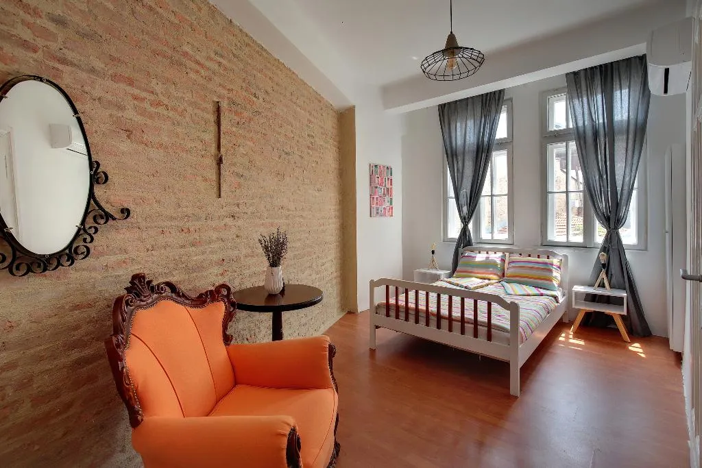 APARTMENT WITH SHARED BATHROOM Room, M Hostel Musala, Varna