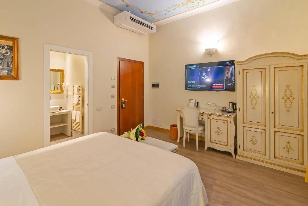 TWIN CLASSIC Room, Porta Faenza, Florence