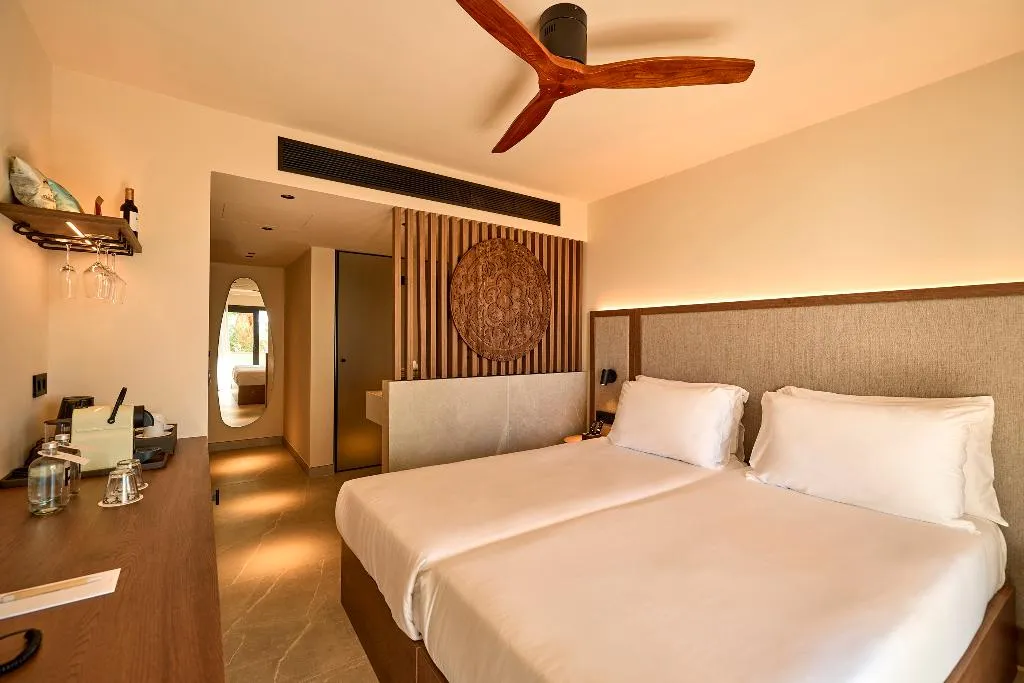 Double or Twin STANDARD Room, Purobeach Resort Santa Ponsa, Majorca