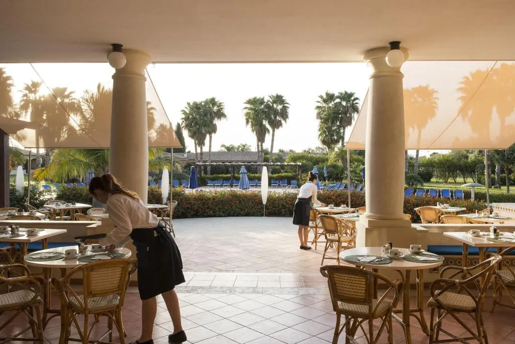 Restaurant, Lantana Resort Hotel & Apartments, Cagliari