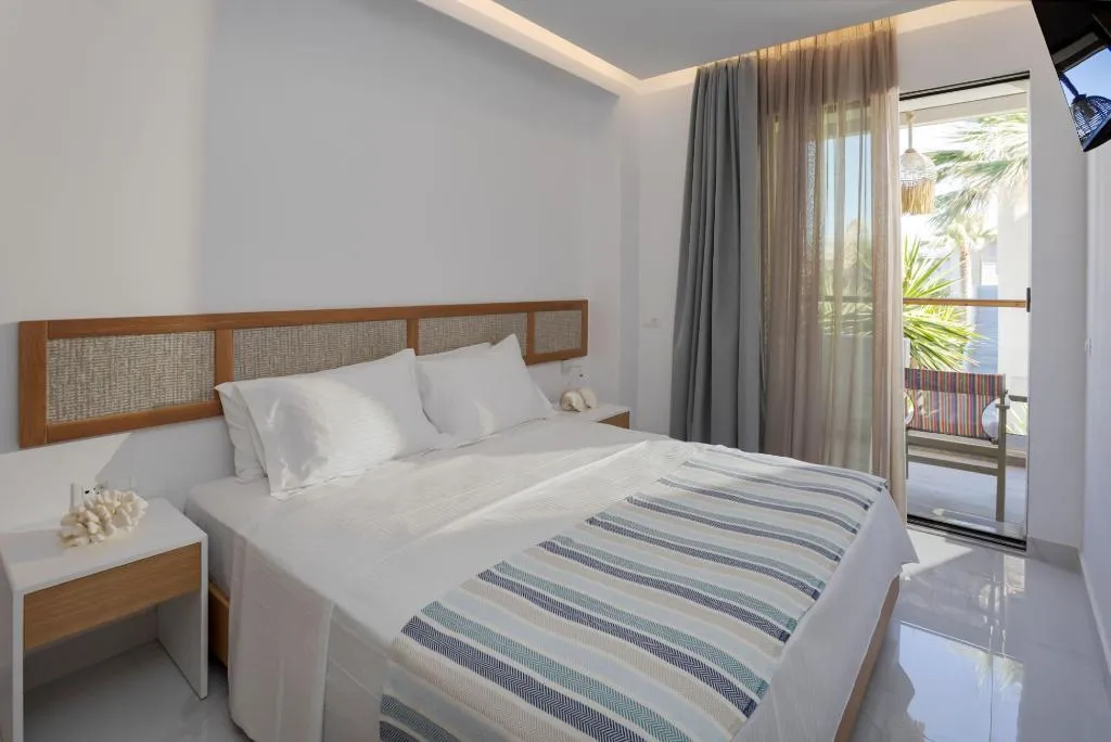 APARTMENT CAPACITY 4 Room, Galazio beach resort, Crete