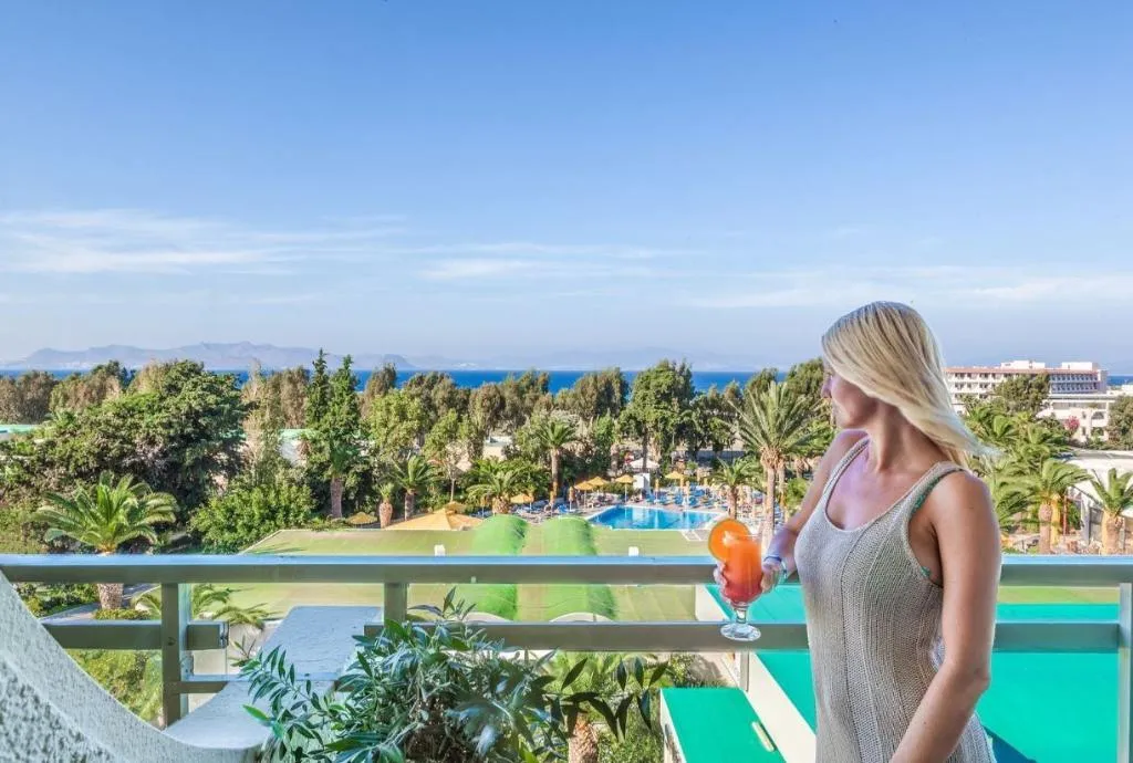 Double or Twin SIDE SEA VIEW Room, Kipriotis Hippocrates Hotel, Kos