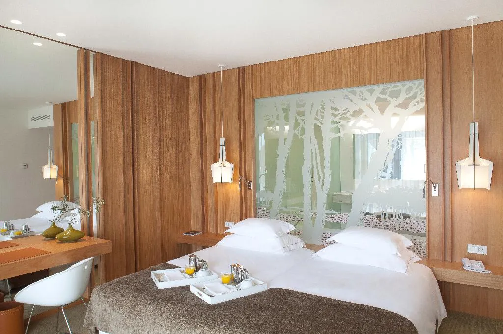 FAMILY ROOM KING SIZE BED Room, Onyria Marinha Cascais, Vignette Collection, Lisbon