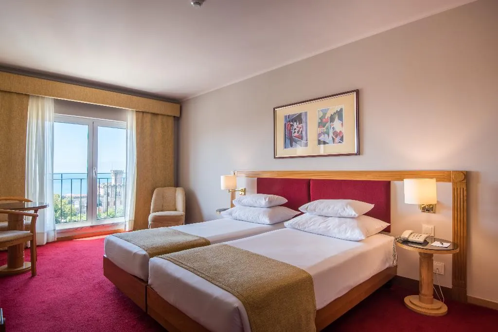 DOUBLE SINGLE USE SEA VIEW Room, Vila Gale Estoril, Lisbon