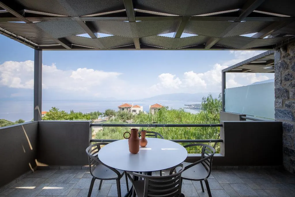VILLA WITH PRIVATE POOL Room, Searocks Exclusive Village, Kalamata