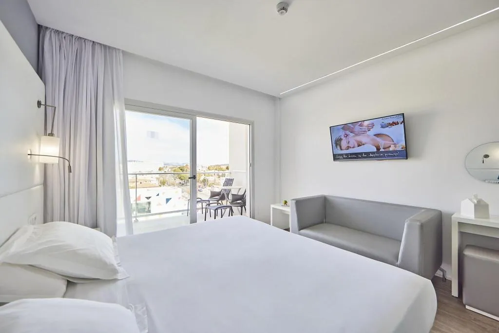 DOUBLE DELUXE Room, Astoria Playa, Majorca