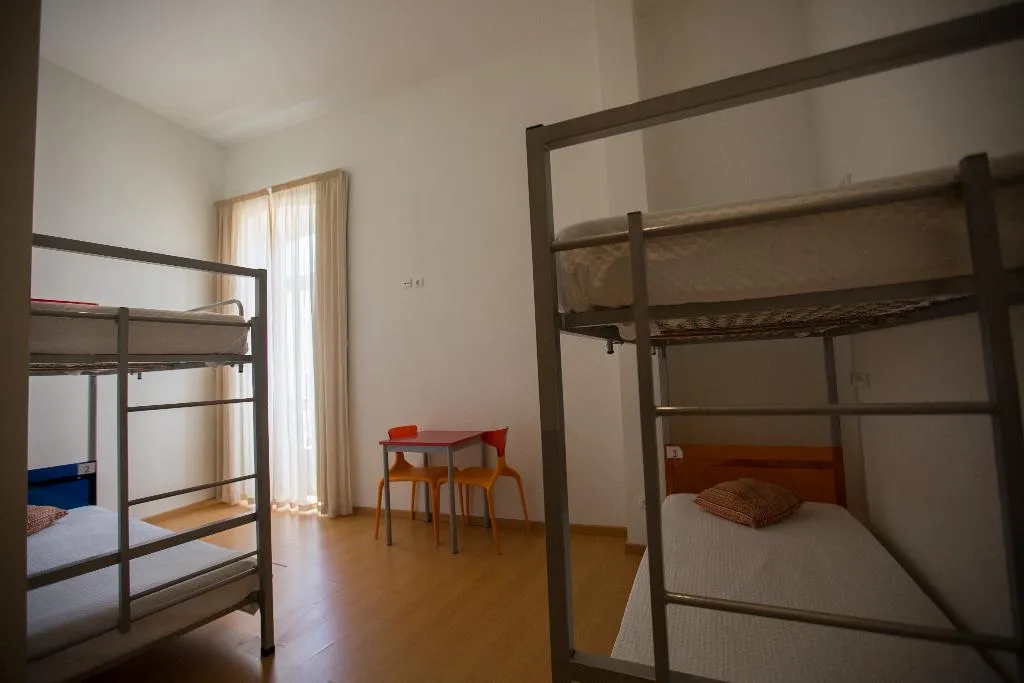 Bed in dormitory MALE ROOM Room, Hi Tavira - Pousada de Juventude, Algarve