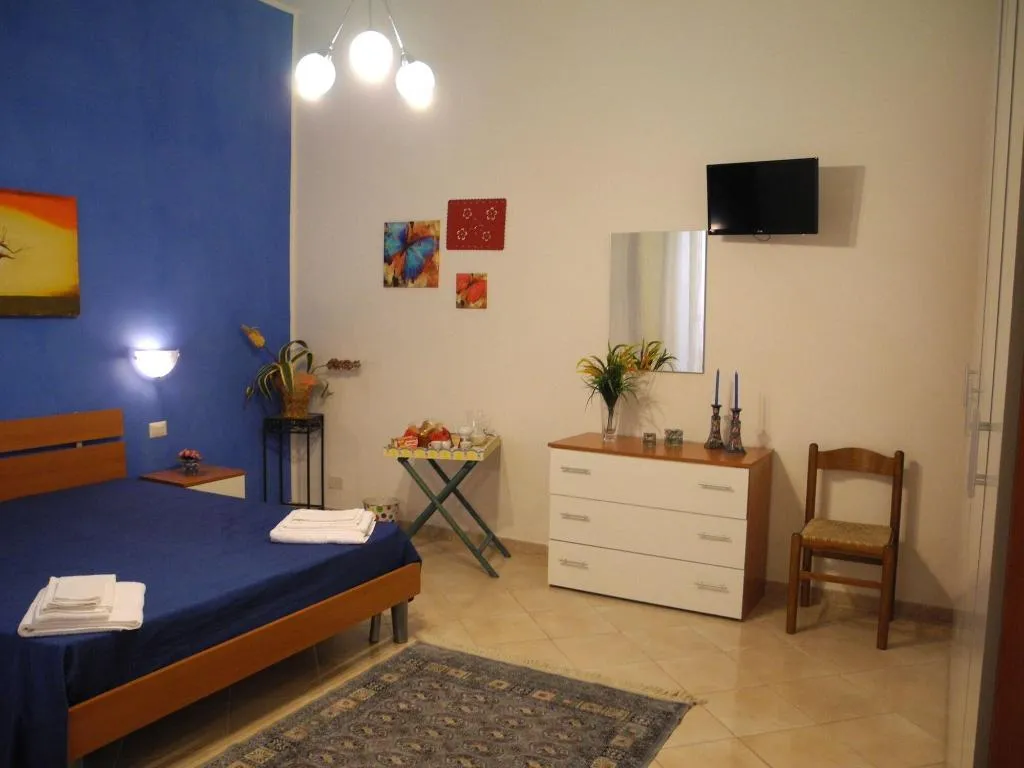 Room, Melone Giallo, Palermo
