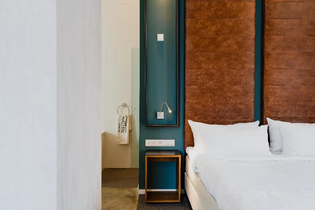 JUNIOR SUITE STANDARD Room, Hotel De Hallen, Amsterdam