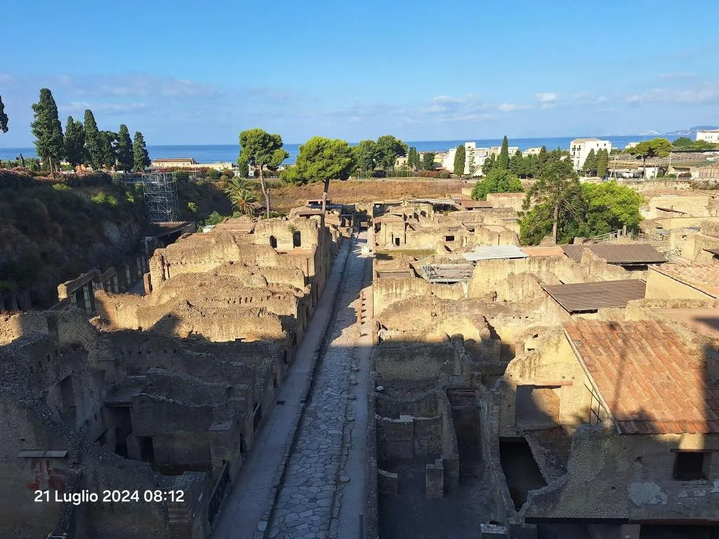 General view, I Papiri, Naples