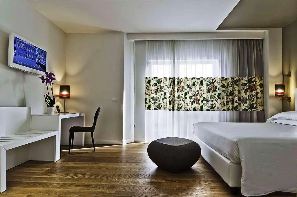 Double or Twin STANDARD Room, Caravel, Rome