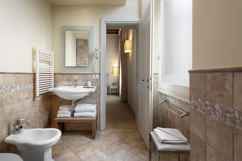 DOUBLE SINGLE USE SUPERIOR Room, LHP Certaldo Resort, Florence