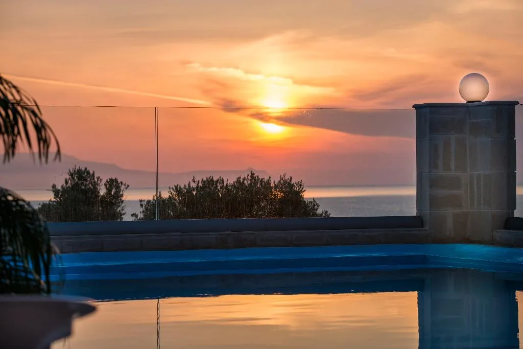 APARTMENT SUPERIOR ONE BEDROOM Room, Esplanade Apartments, Crete