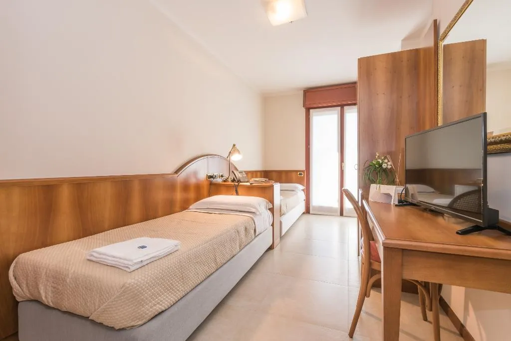 TWIN STANDARD Room, Albergo Villa Priula, Milan